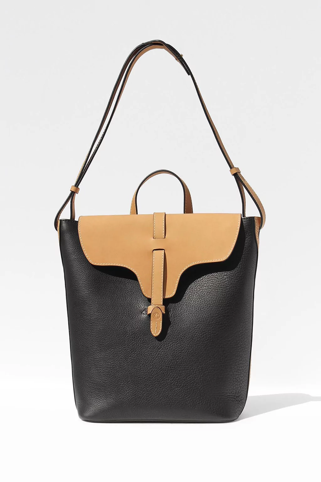 Thela Black Leather Tote Bag for Women